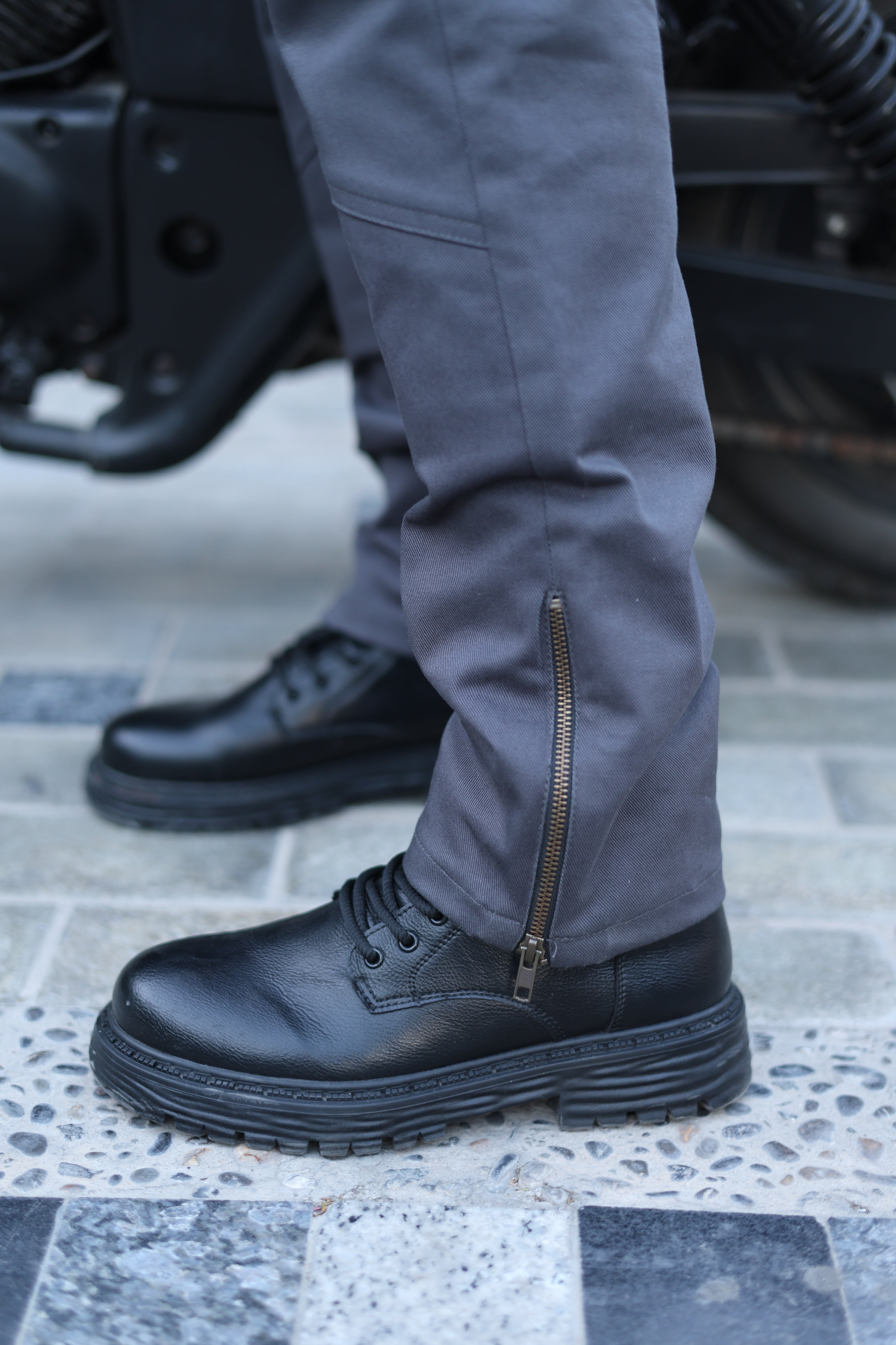 Cotton Twill Cargo Armored Pants- Loose Fit